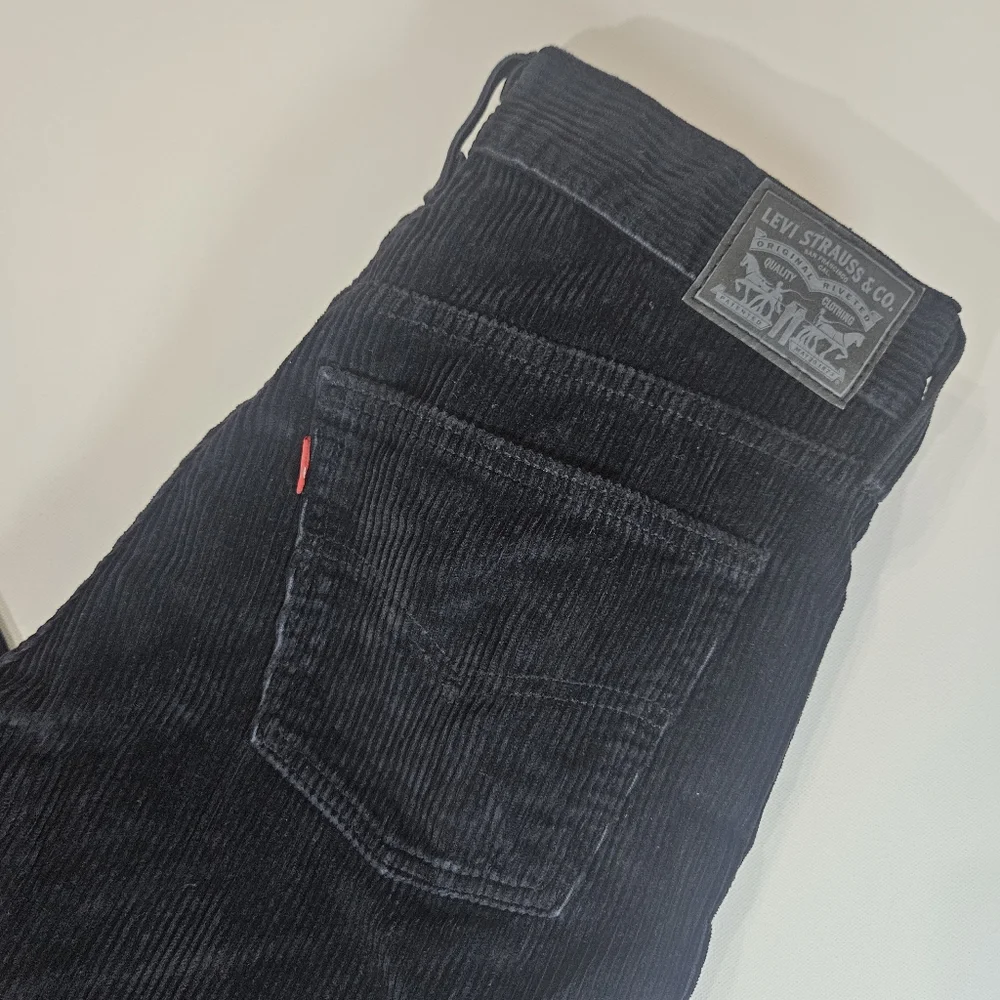 Levis Mens Jeans 28x38 Black Corduroy‎ Straight Leg Mid Rise Retro Goth Inspired
